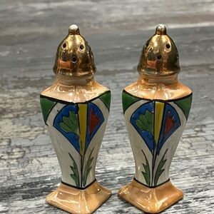 Vintage art deco salt and pepper shakers, Japan